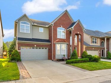 27023 Ladbroke Street, Novi, MI 48374