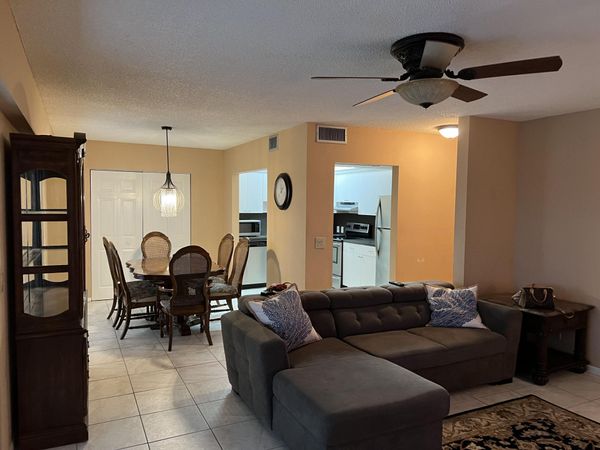 203 Suffolk, Unit E, Boca Raton, FL 33434