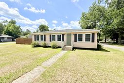 201 Heatley Street photo 4
