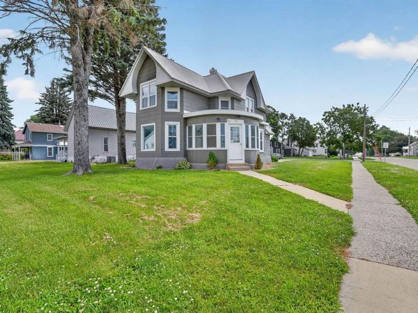 755 Main Street , Jesup, IA 50648