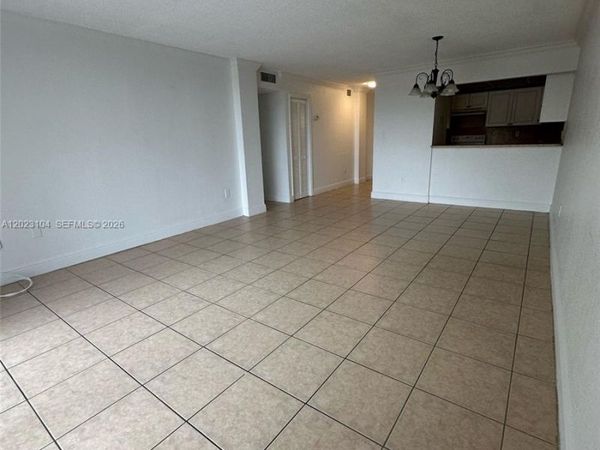 6930 Miami Gardens Dr , Unit 1-408, Hialeah, FL 33015
