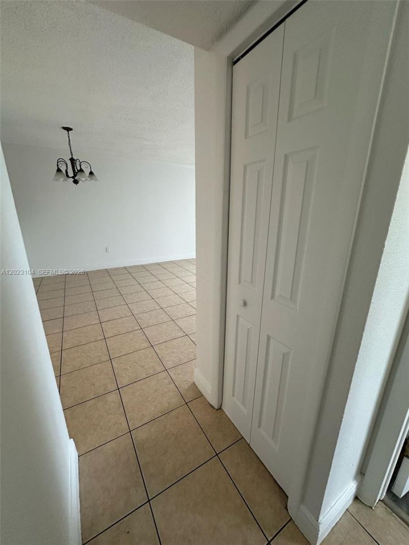 6930 Miami Gardens Dr , Unit 1-408, Hialeah, FL 33015 Photo