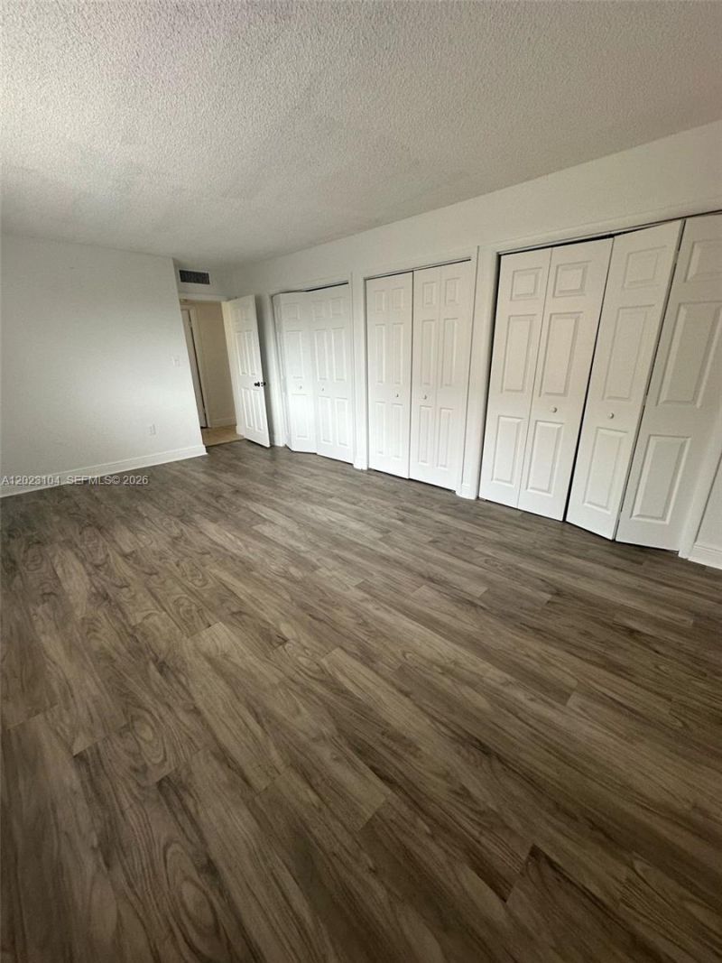 6930 Miami Gardens Dr , Unit 1-408, Hialeah, FL 33015 Photo