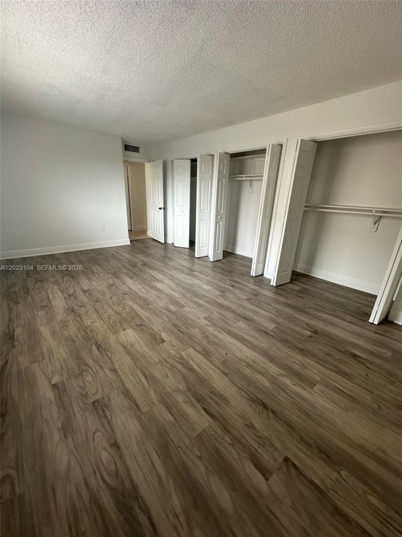 6930 Miami Gardens Dr , Unit 1-408, Hialeah, FL 33015 Photo