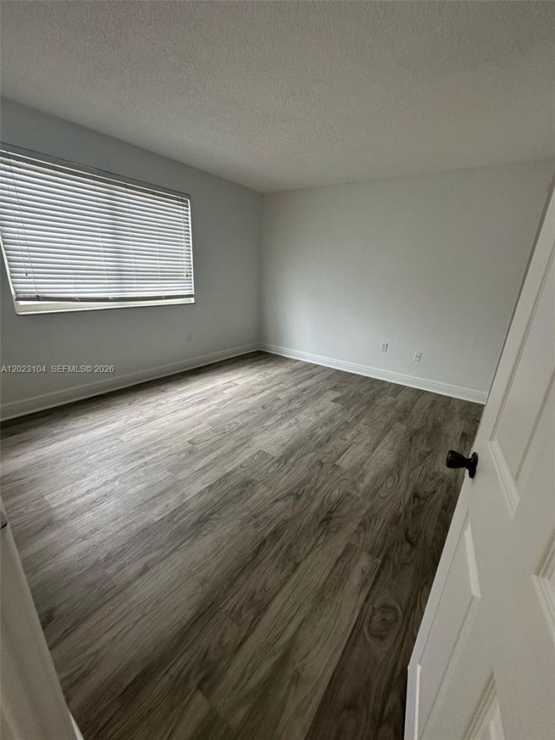 6930 Miami Gardens Dr , Unit 1-408, Hialeah, FL 33015 Photo