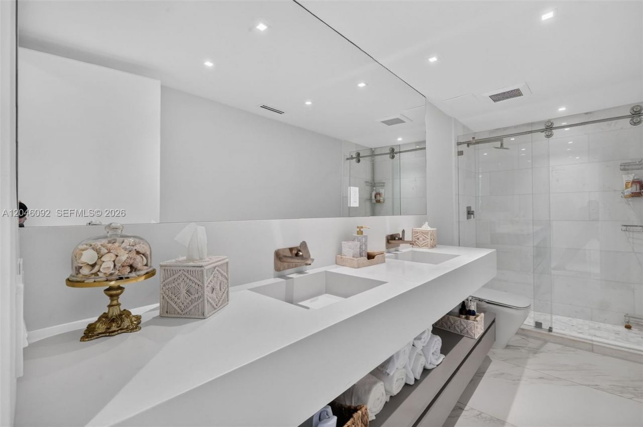2301 Collins Ave , Unit 440-443, Miami Beach, FL 33139 Photo