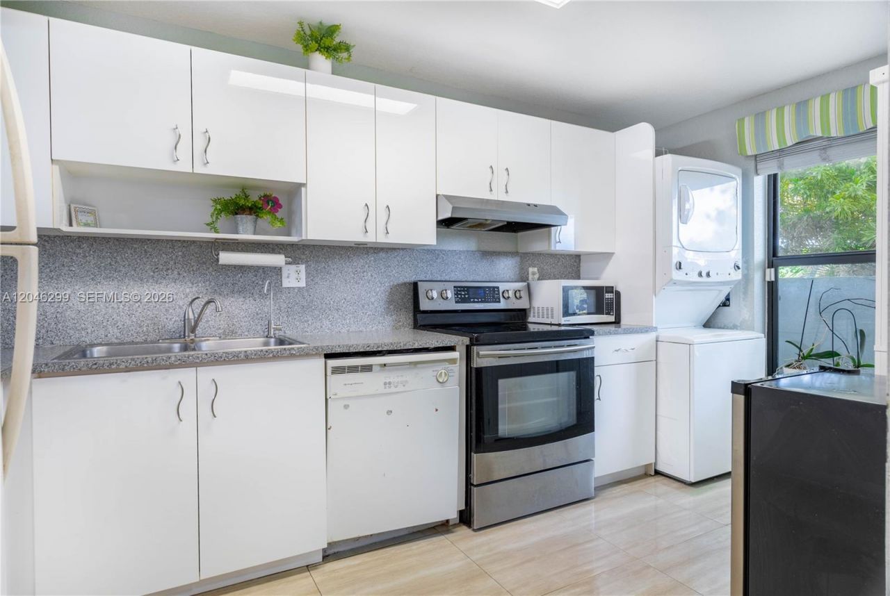 1450 NW 97th Ave , Unit 268, Pembroke Pines, FL 33024 Photo