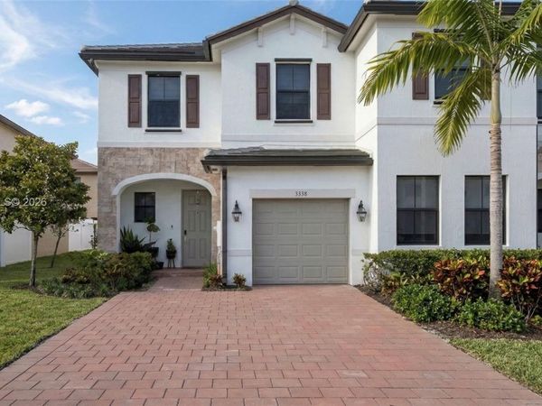 3338 W 112th St , Hialeah, FL 33018