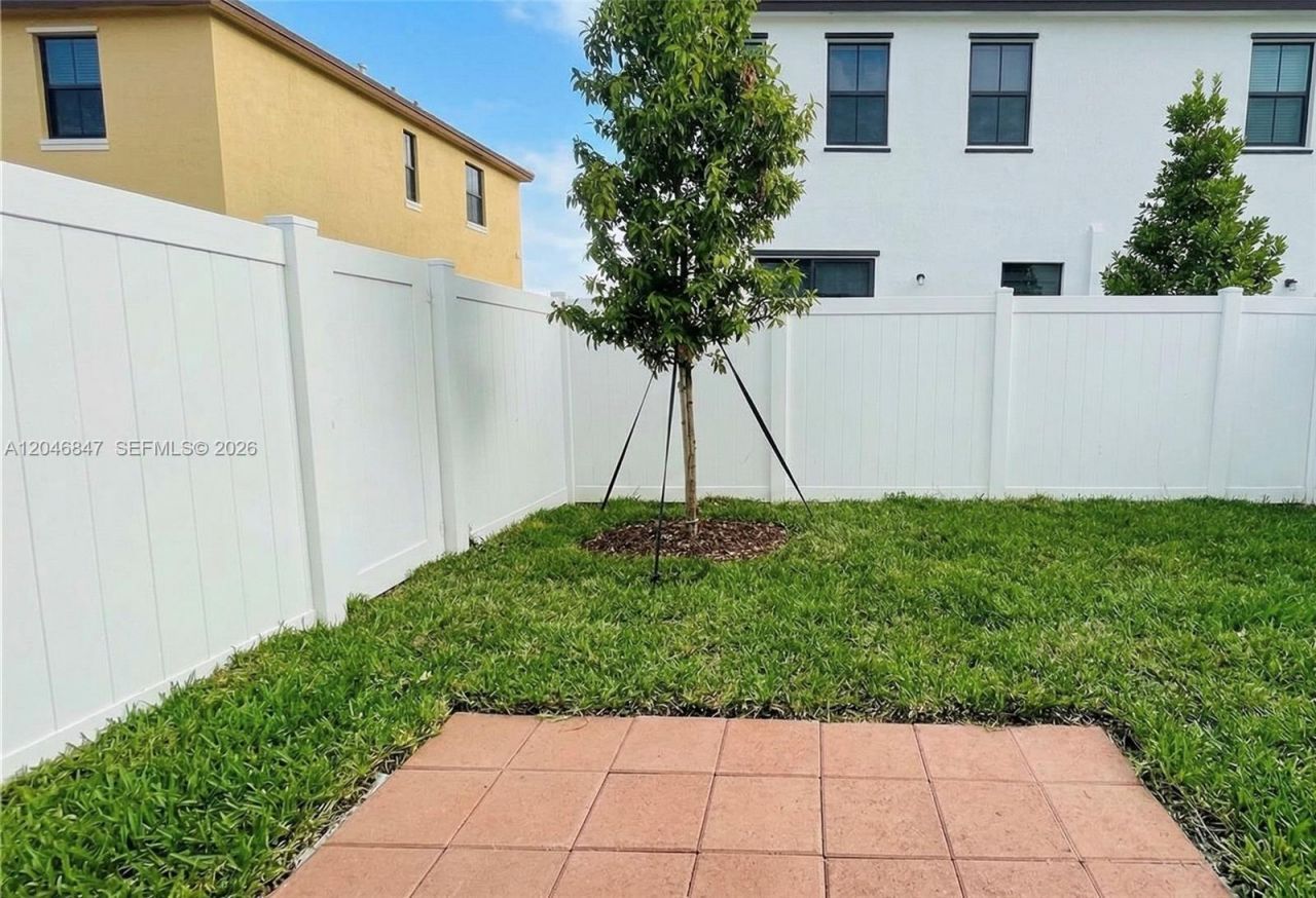 3338 W 112th St , Hialeah, FL 33018 Photo