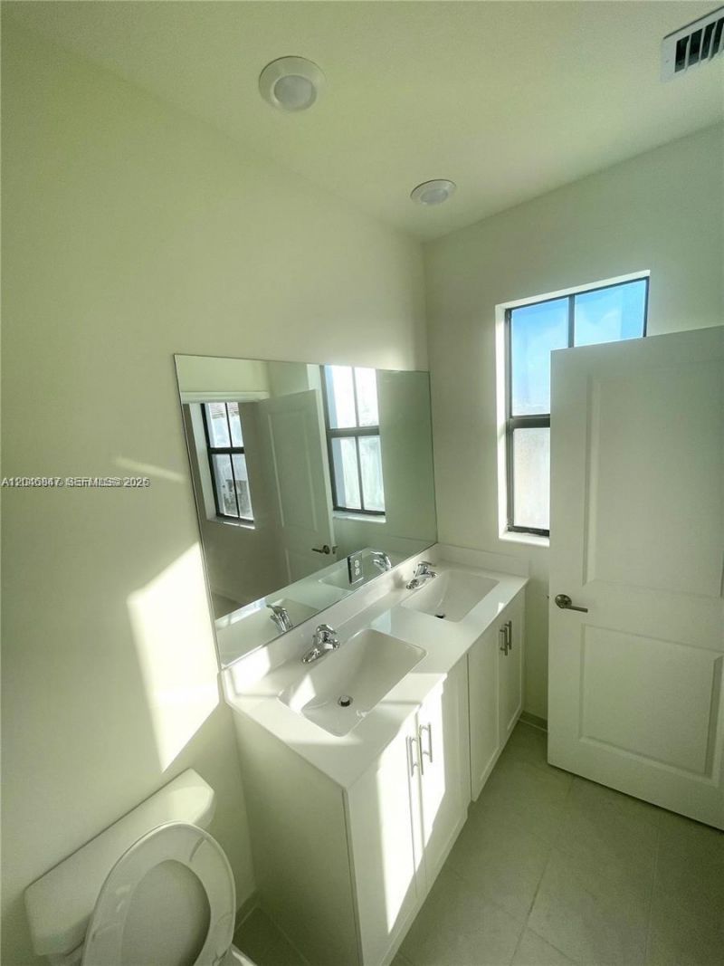 3338 W 112th St , Hialeah, FL 33018 Photo