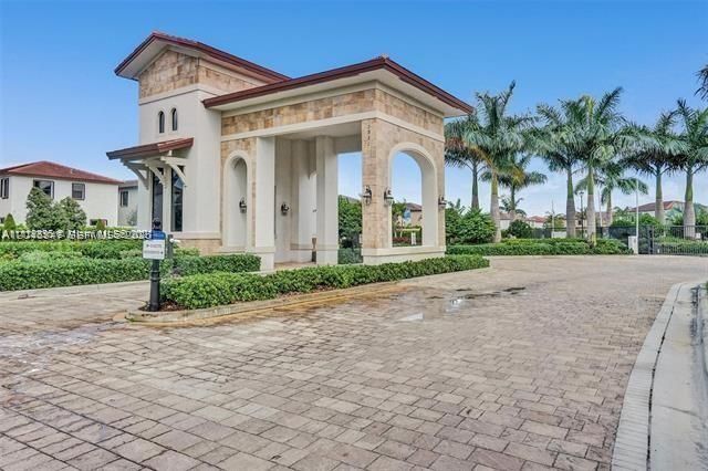 3338 W 112th St , Hialeah, FL 33018 Photo