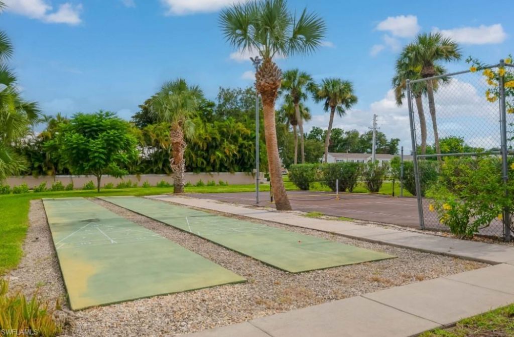 6979 Winkler Rd, Unit 322, Fort Myers, FL 33919 Photo