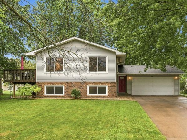 1407 Meadowlark Lane, New Richmond, WI 54017