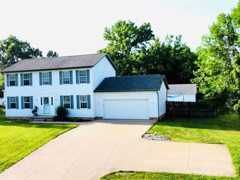 703 E Twinsburg Road, Northfield, OH 44067 Photo 2
