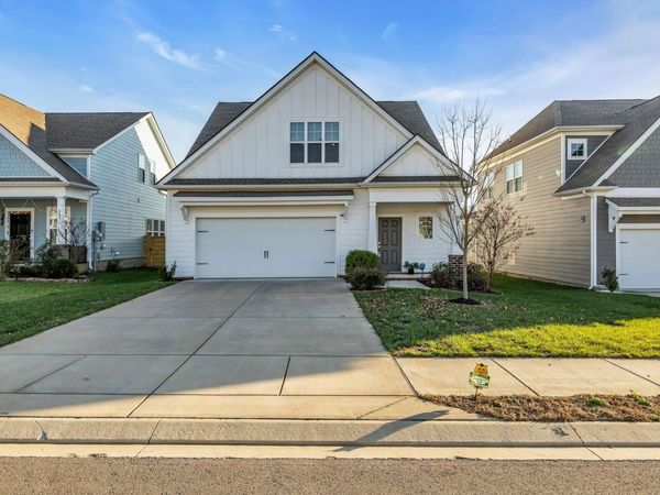 6737 Walsham Dr , Smyrna, TN 37167
