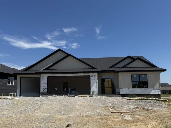 652 Rock Ridge Rd, Tiffin, IA 52340