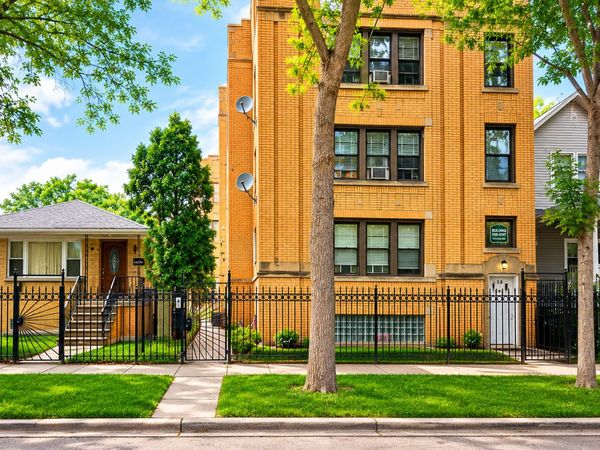 3560 W Cortland Street, Unit 3RE, Chicago, IL 60647