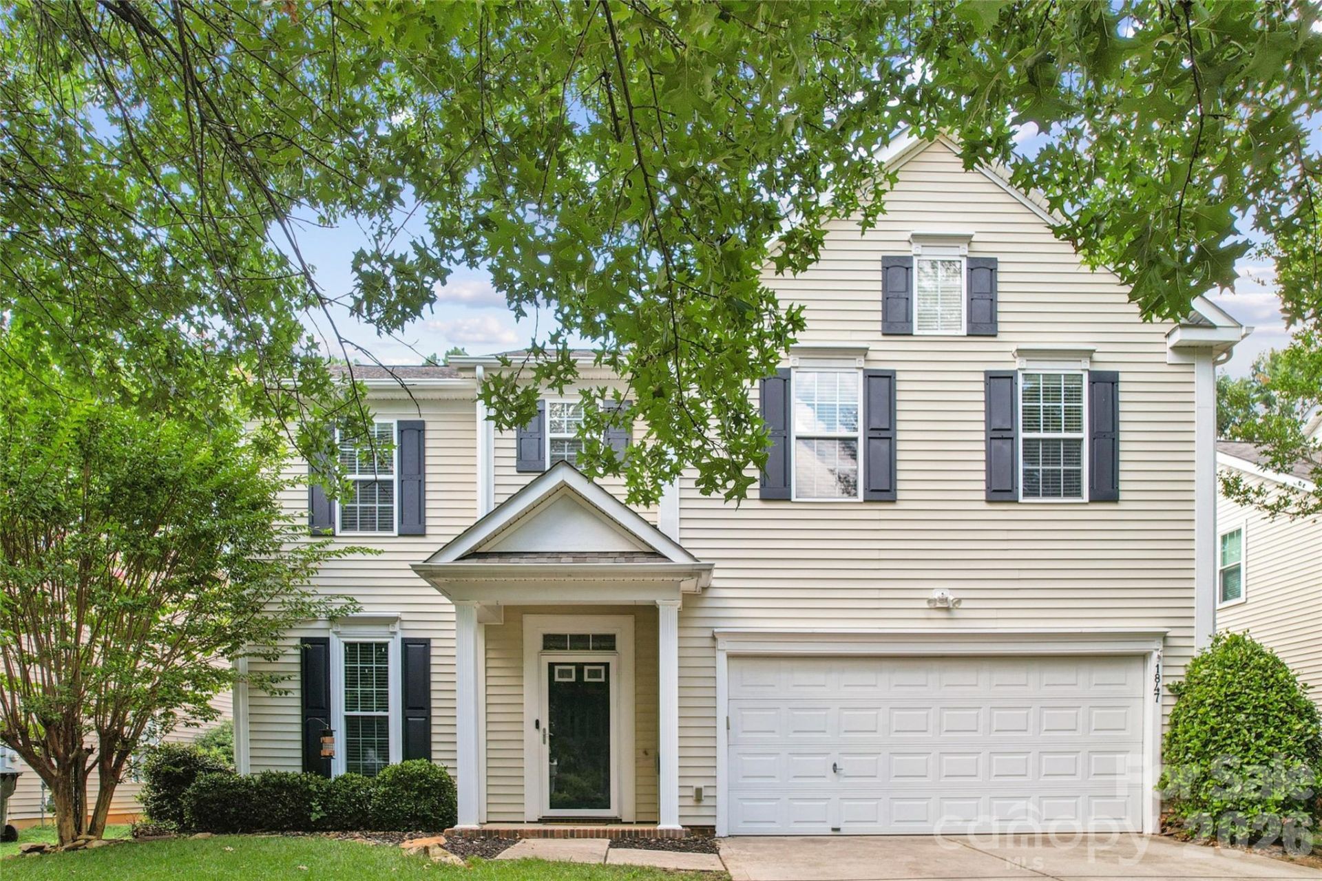 1847 Wilburn Park Lane Nw, Charlotte, NC 28269 Main Photo
