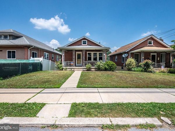 2217 FAIRVIEW AVENUE, READING, PA 19606