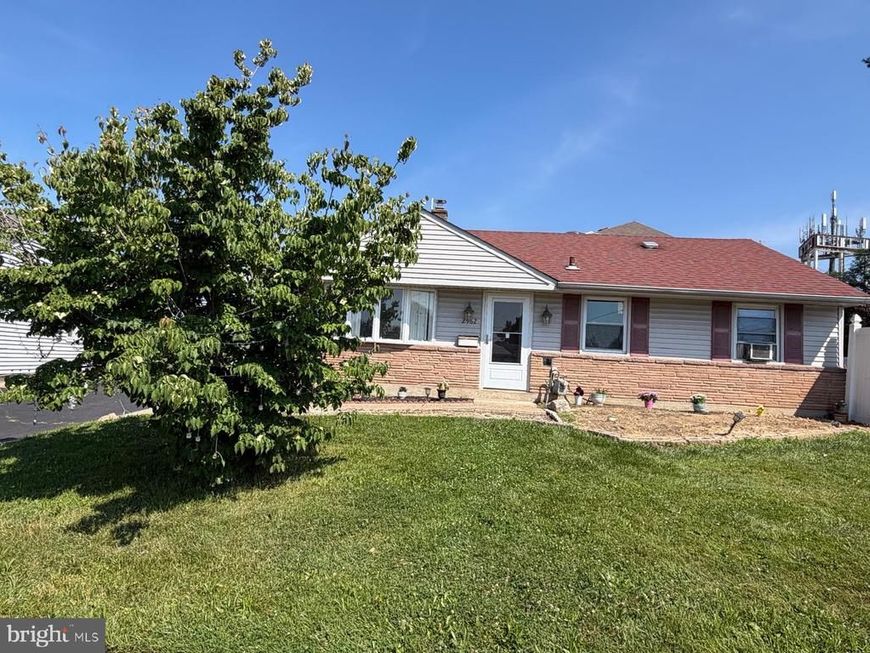 2962 Crafton Drive, Bensalem, PA 19020 Main Photo