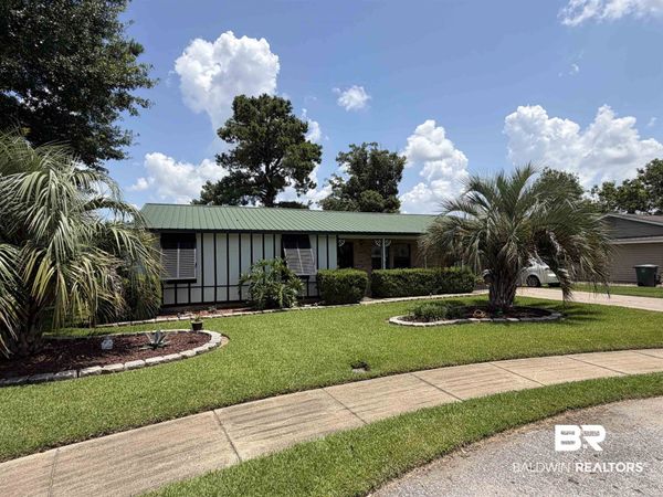 512 Jeraldean Court, Foley, AL 36535