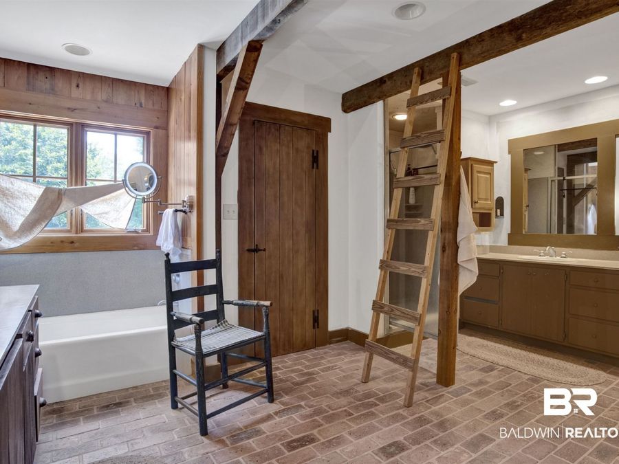 Property Image 60