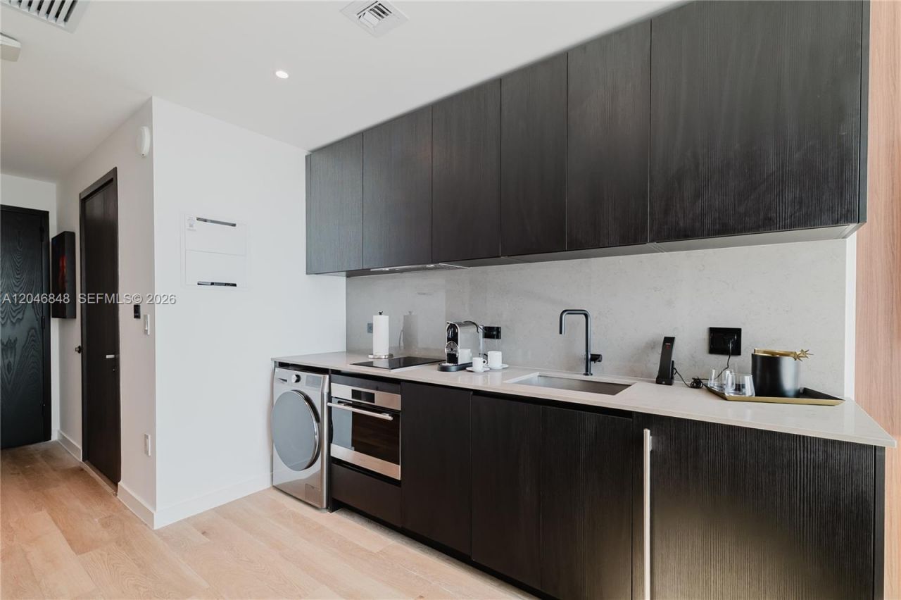 20 NE 11th St , Unit 4807B, Miami, FL 33132 Photo