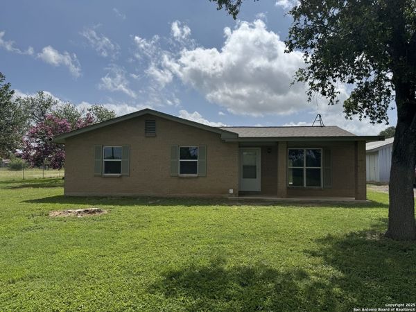 74 MCCOY LN, Lytle, TX 78052