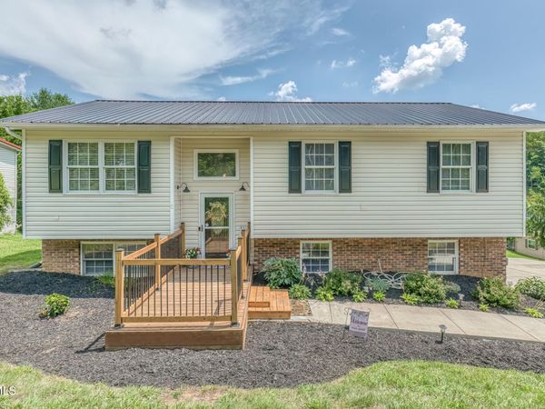 428 Hickory Hills Road, Church Hill, TN 37642