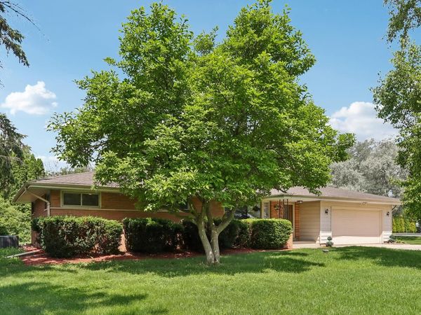 8173 S 28th STREET, Franklin, WI 53132
