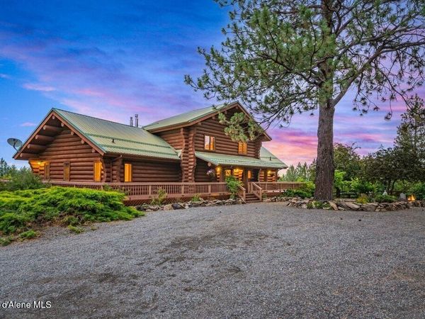 3018 S Signal Point RD, Post Falls, ID 83854