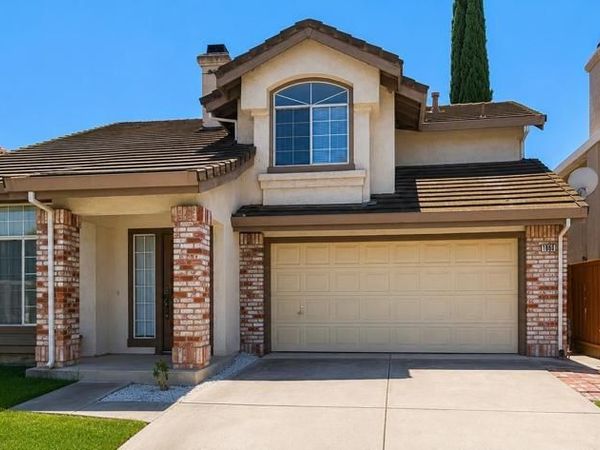 1880 Paradise Valley Court, Tracy, CA 95376