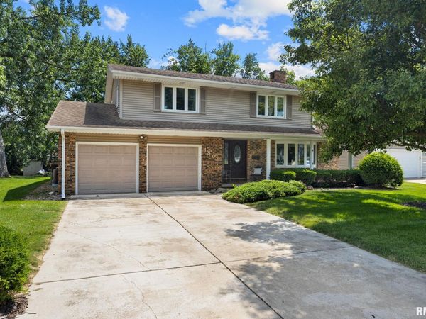 1806 W GAYLORD Avenue, Peoria, IL 61614