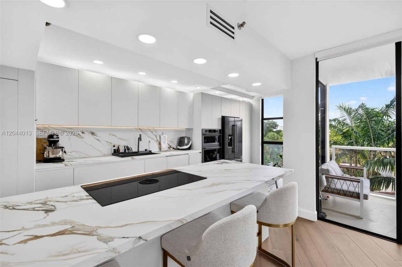 20281 E Country Club Dr, Unit 407, Aventura, FL 33180 Photo