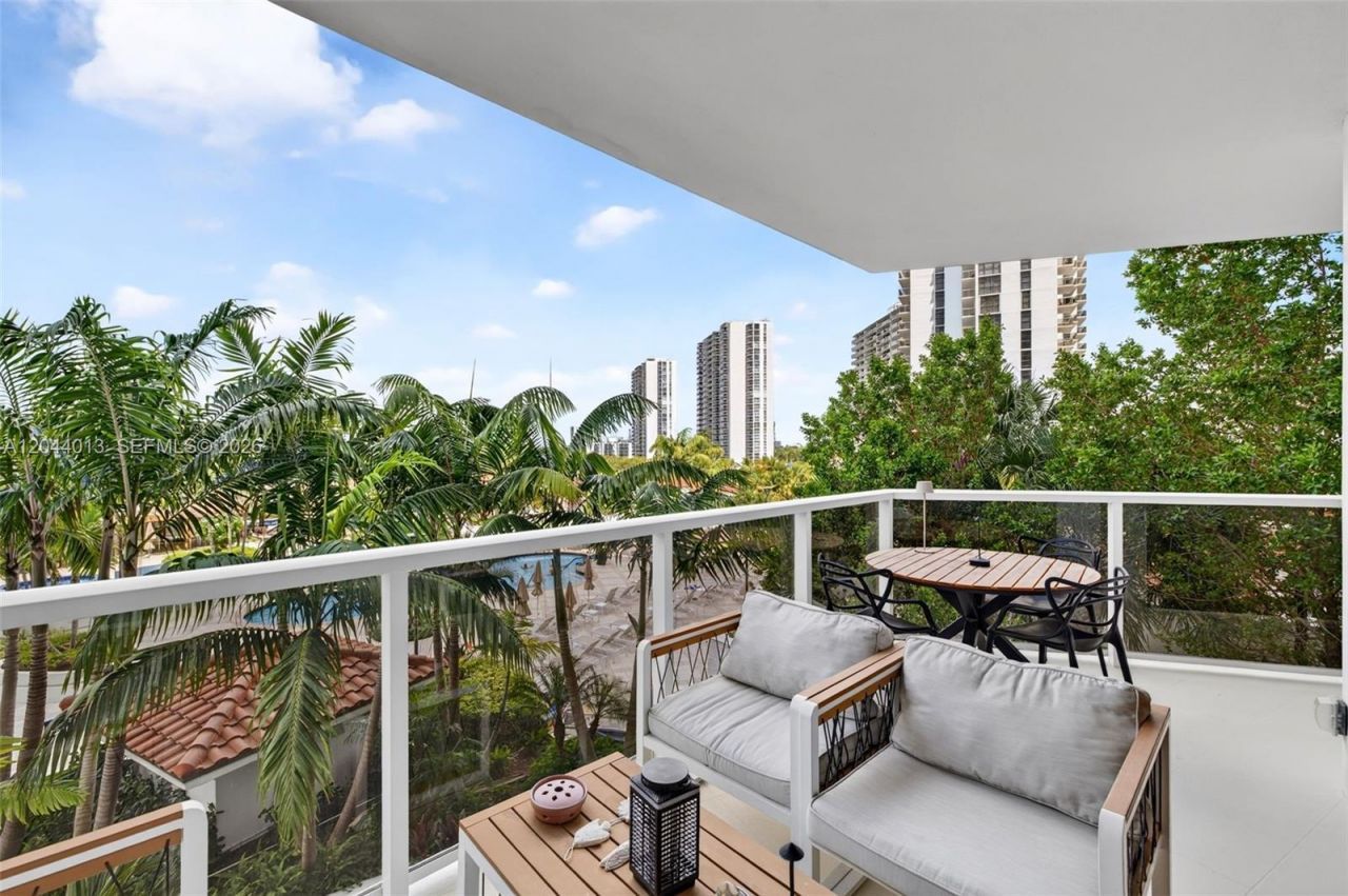 20281 E Country Club Dr, Unit 407, Aventura, FL 33180 Photo