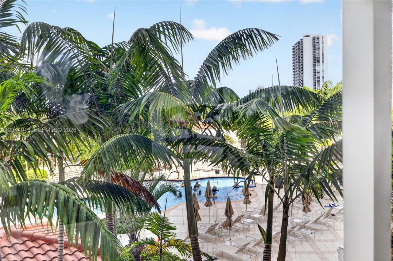 20281 E Country Club Dr, Unit 407, Aventura, FL 33180 Photo