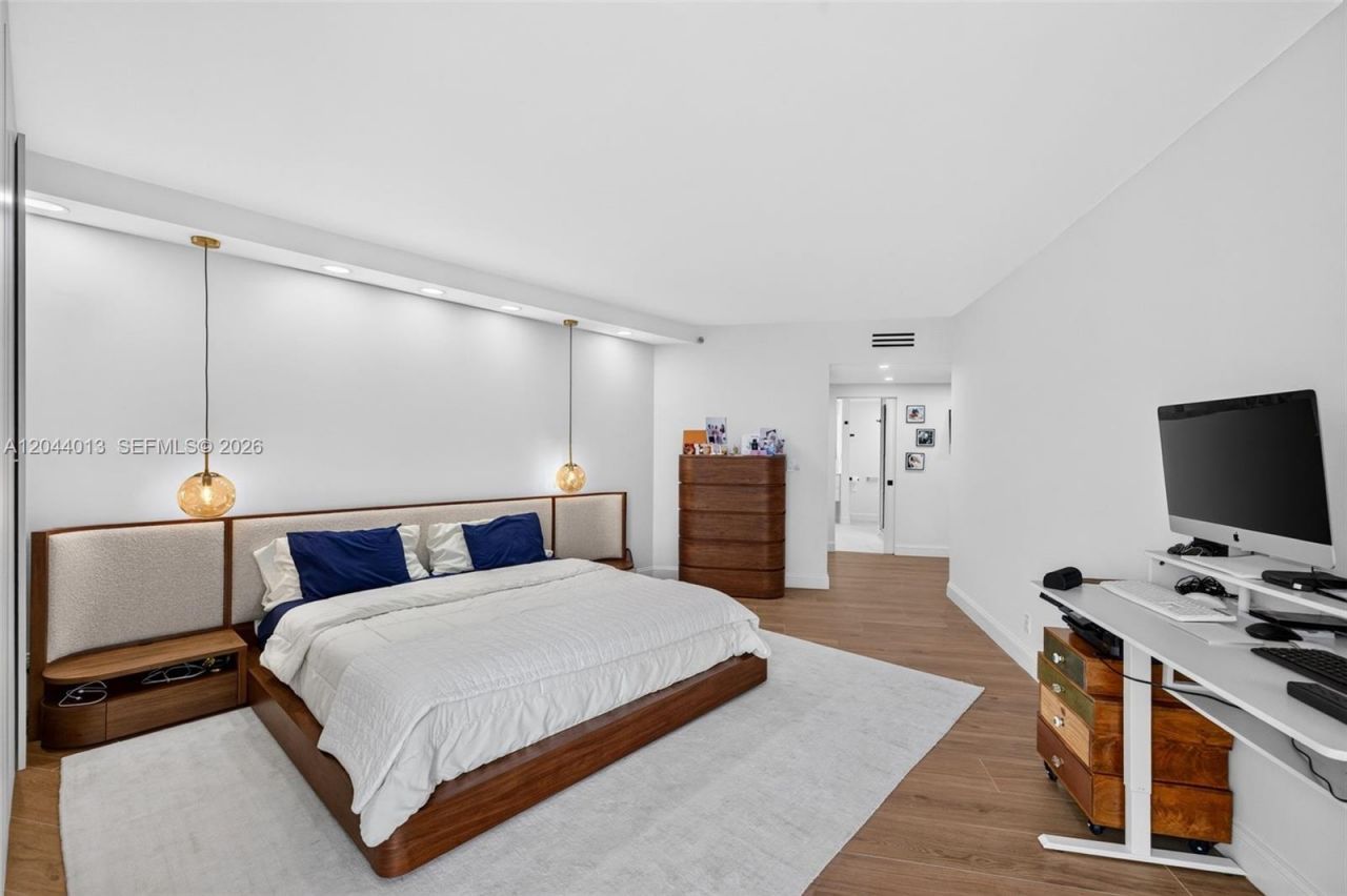 20281 E Country Club Dr, Unit 407, Aventura, FL 33180 Photo