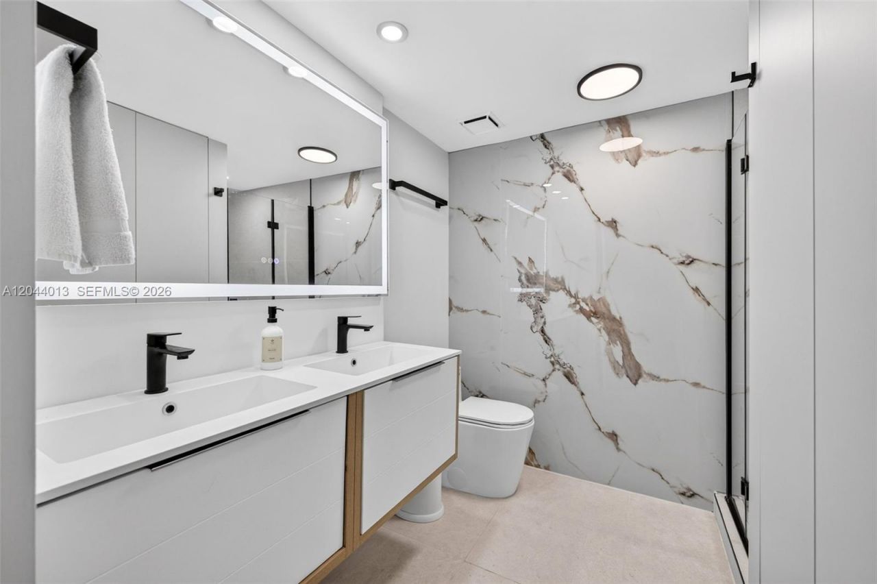 20281 E Country Club Dr, Unit 407, Aventura, FL 33180 Photo