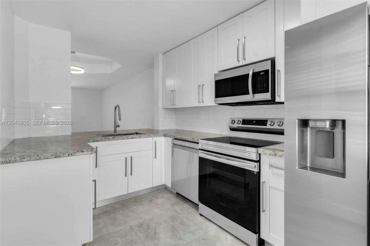 14231 SW 120th Ct , Unit 4-11, Miami, FL 33186 Photo