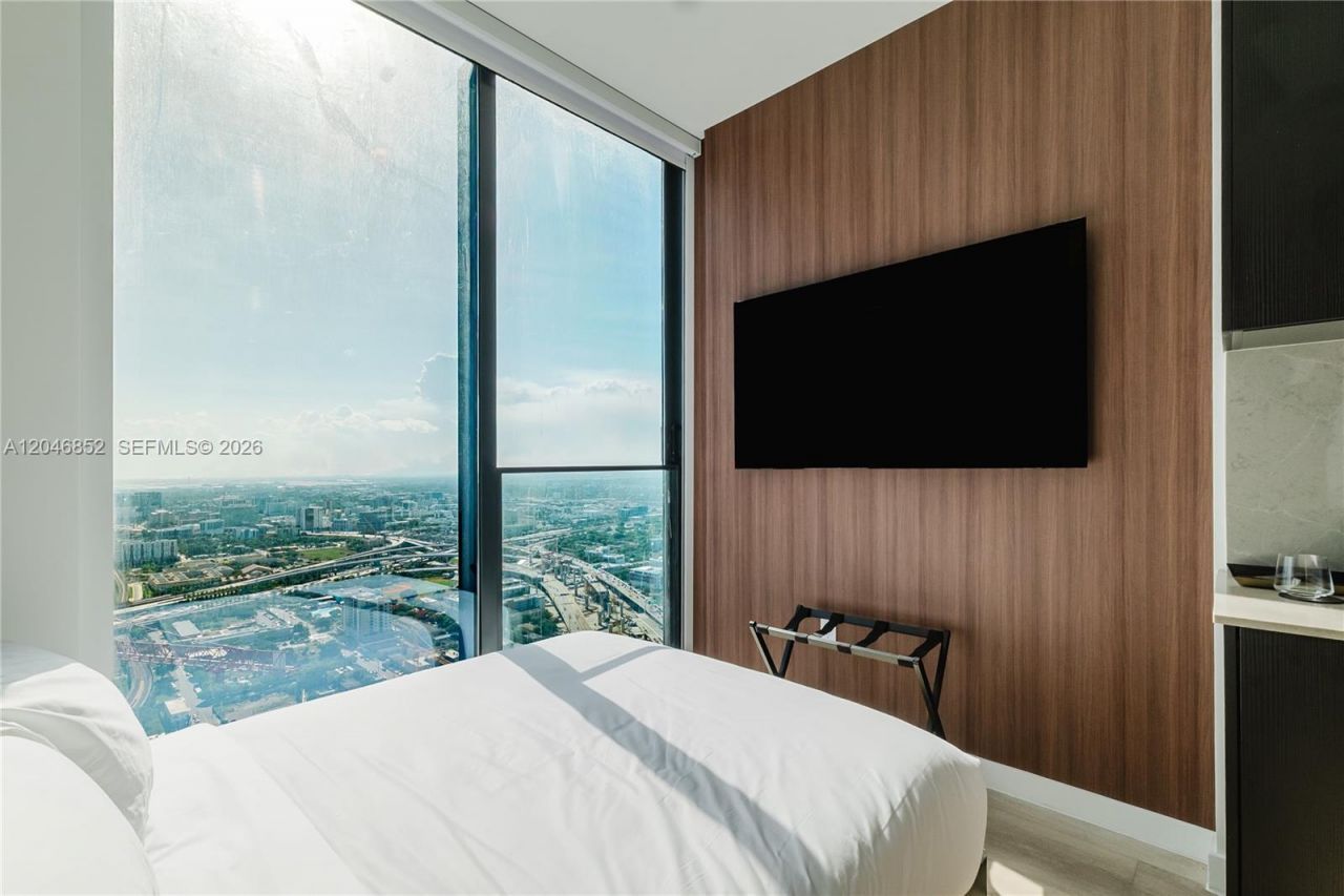 20 NE 11th St , Unit 4907A, Miami, FL 33132 Photo
