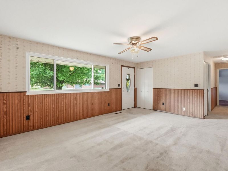 5349 Powell Road, Dayton, OH 45424 Photo 5