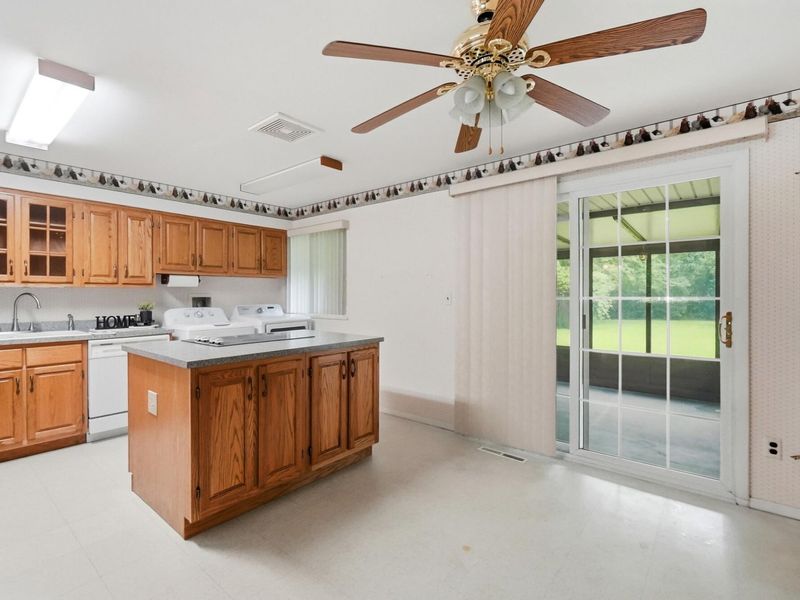 5349 Powell Road, Dayton, OH 45424 Photo 7