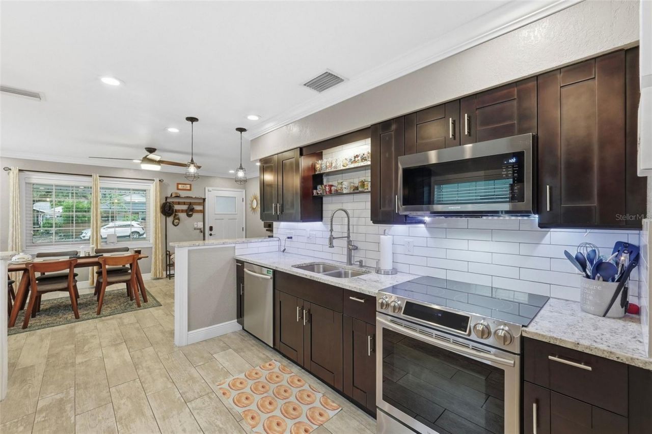 5220 39th Avenue N, Saint Petersburg, FL 33709 Photo