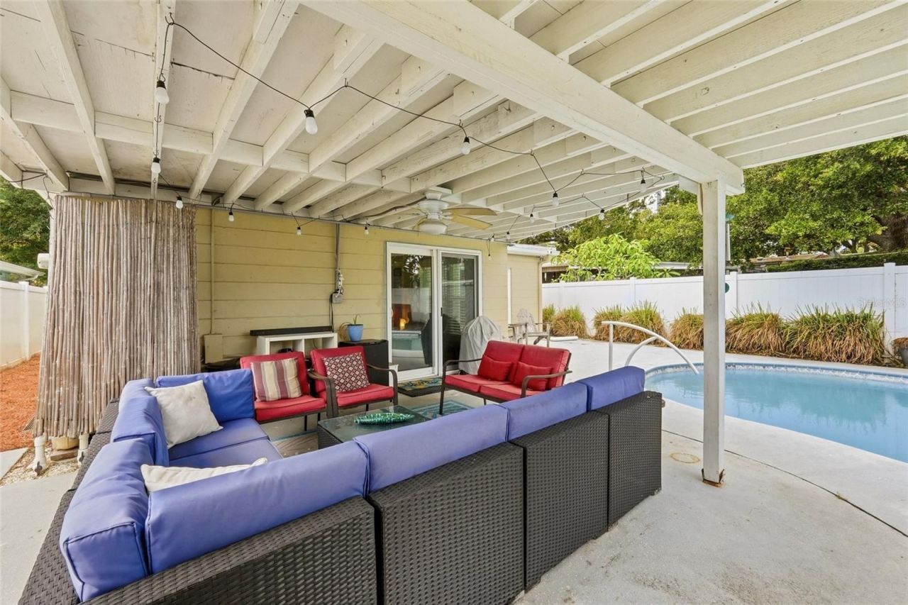 5220 39th Avenue N, Saint Petersburg, FL 33709 Photo