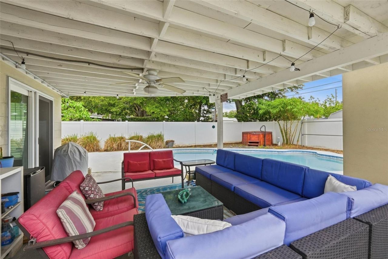 5220 39th Avenue N, Saint Petersburg, FL 33709 Photo
