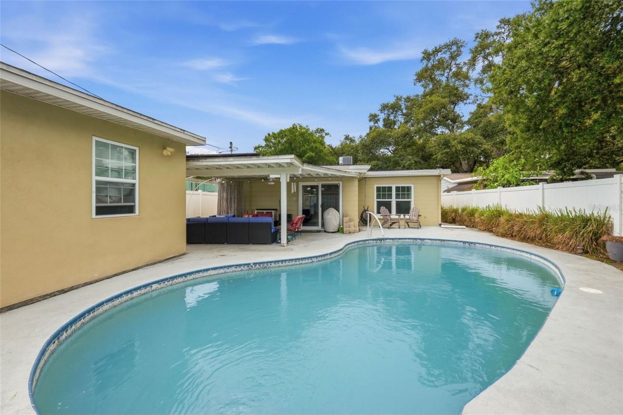 5220 39th Avenue N, Saint Petersburg, FL 33709 Photo