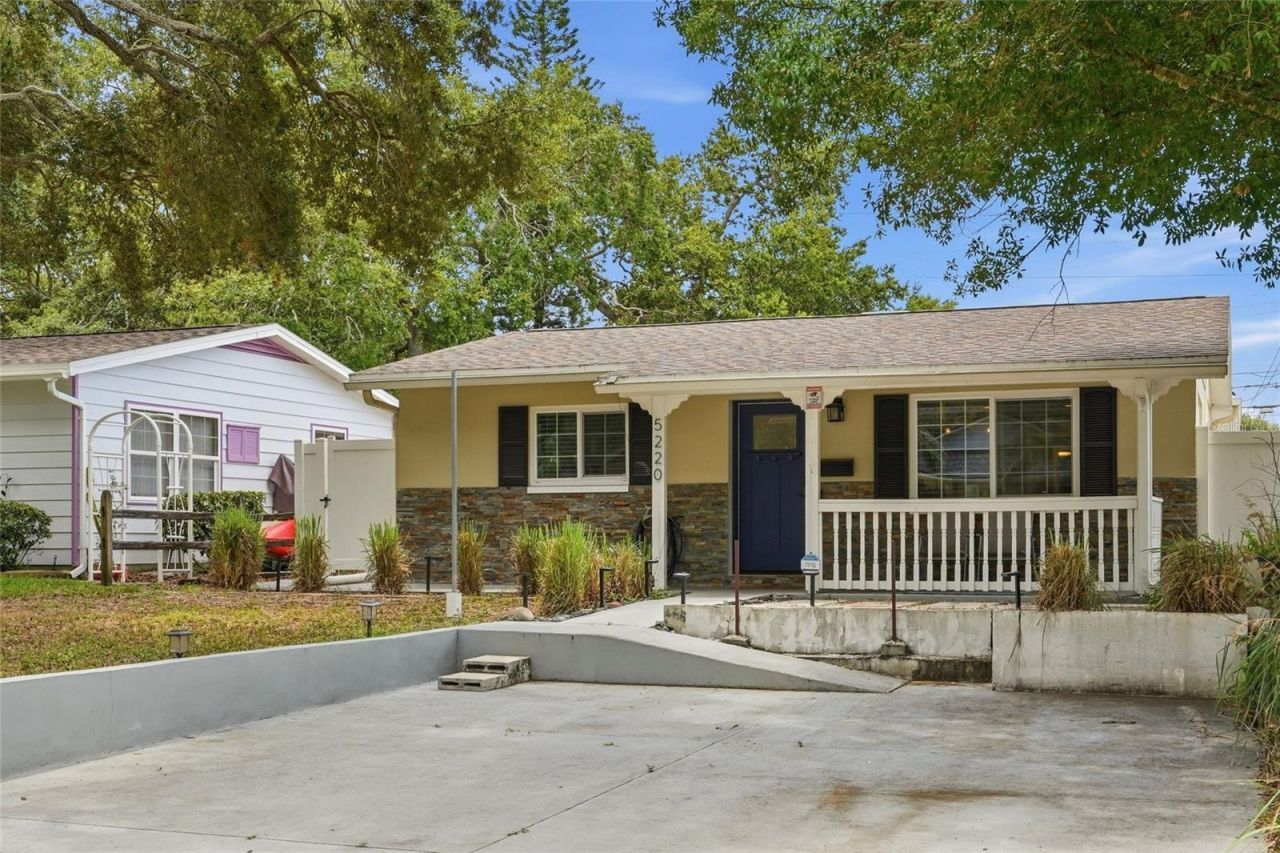 5220 39th Avenue N, Saint Petersburg, FL 33709 Photo