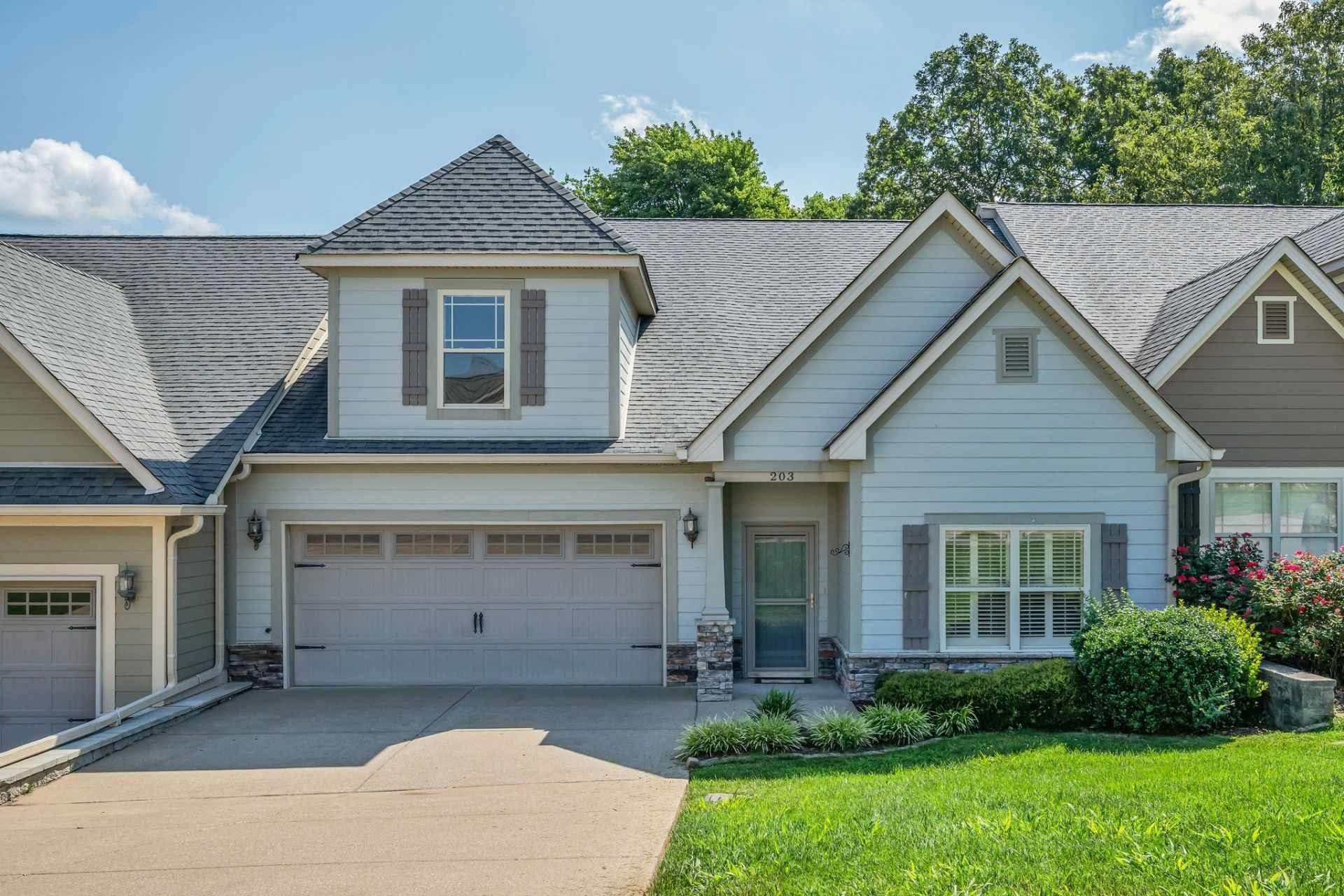 203 Lake Villa Ct, Dickson, TN 37055 Main Photo