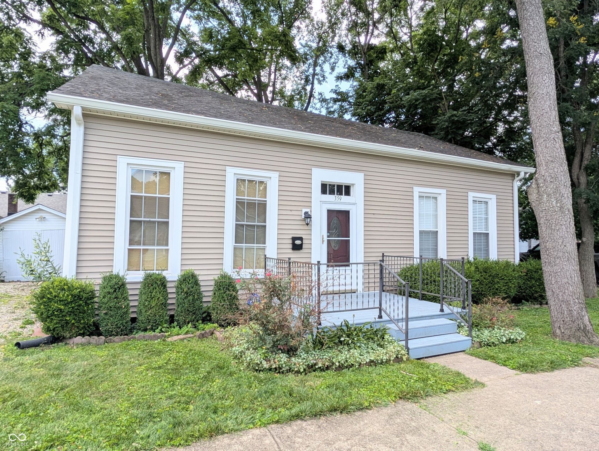 359 E Harrison Street, Martinsville, IN 46151 Main Photo