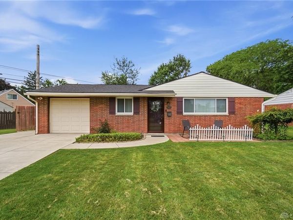 2425 Acorn Drive, Kettering, OH 45419